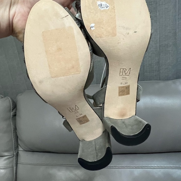 Pelle Moda new without box sandals size 8.5 - Picture 4 of 5